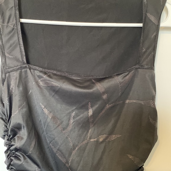 Wet Seal Vintage 90s club top black with black wet look design - Picture 3 of 6